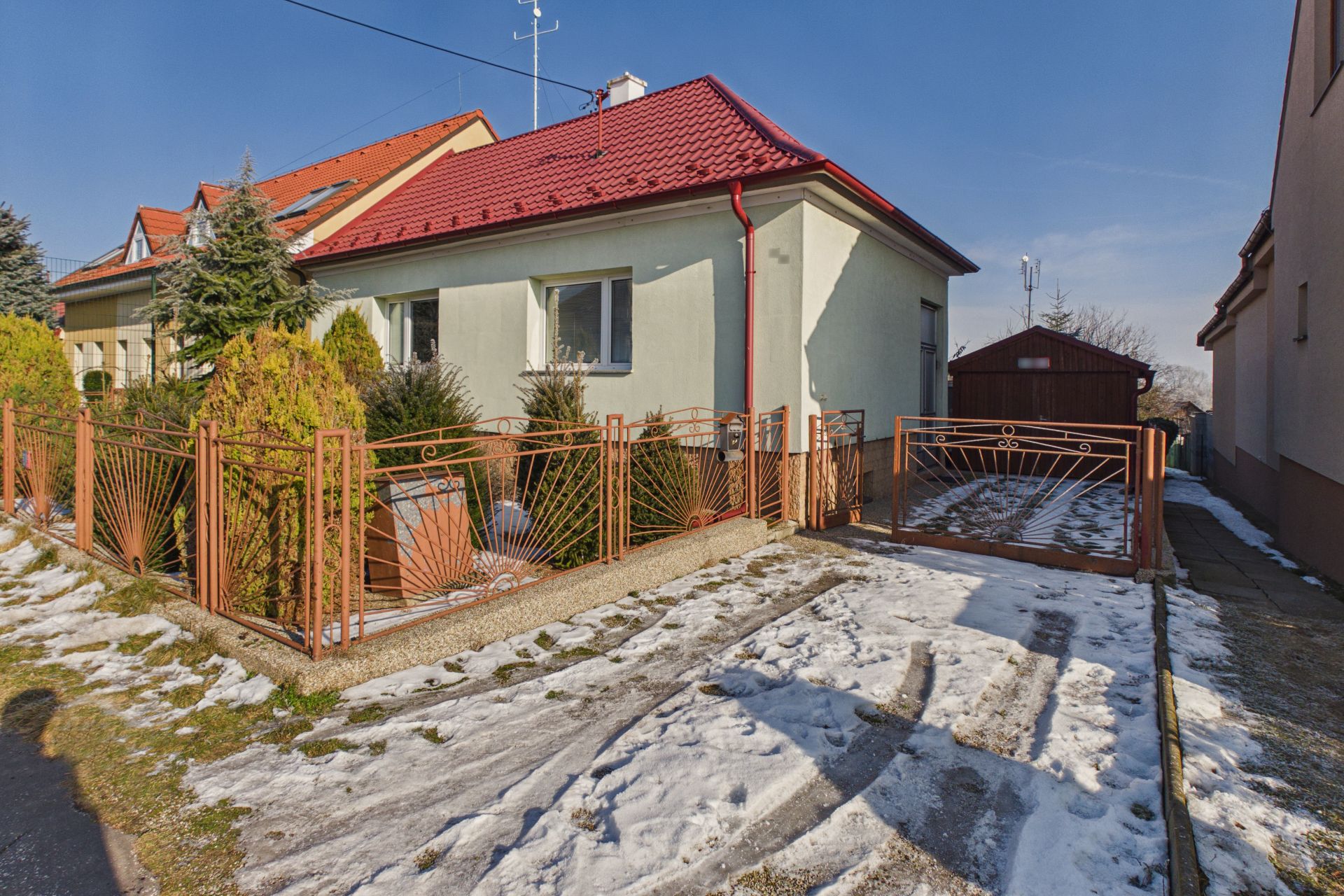 Predaj rodinný dom v Trebaticiach – bývanie s potenciálom len pár minút od Piešťan