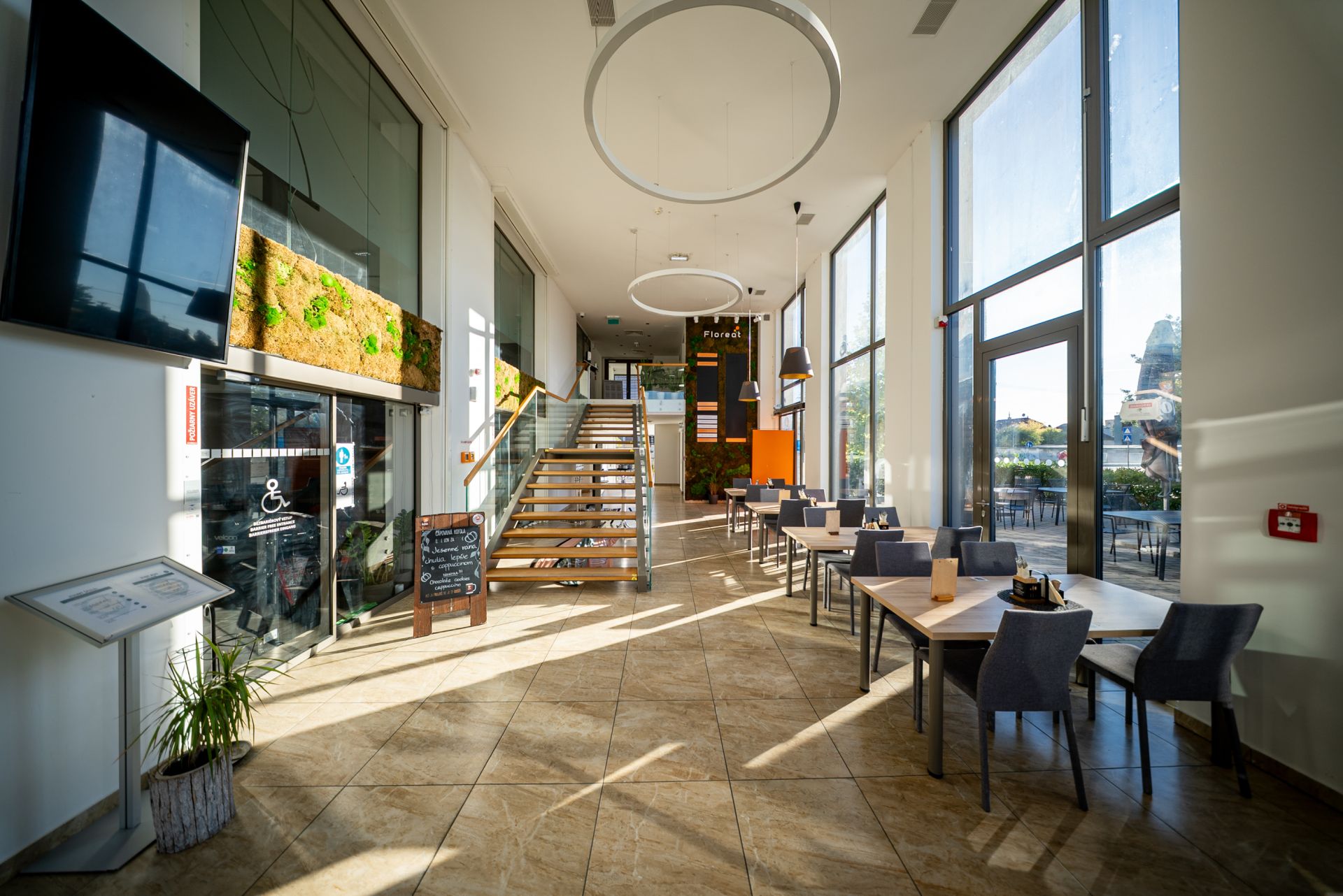 Prenájom moderných kancelárskych priestorov, 56,26 m2 – Floreát Ideapark, Piešťany