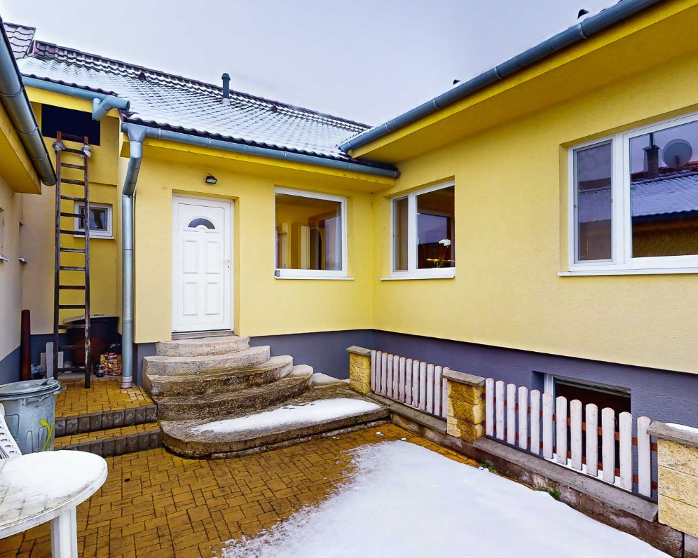 Predaj 4-izového rodinného domu s pozemkom 424 m2 , Chtelnica, Piešťany