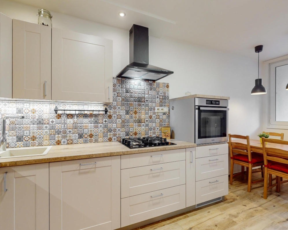 Predaj, priestranný 5-izbový byt, po kompletnej rekonštrukcii, Piešťany, 86 m2