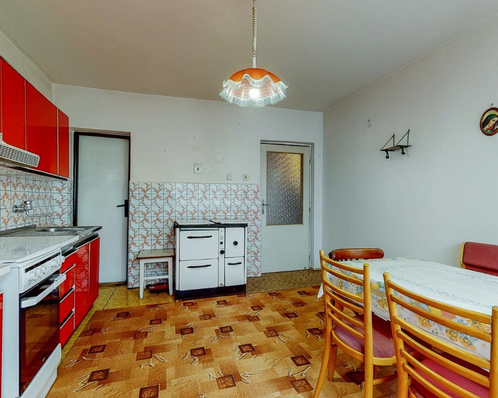 Predaj rodinného domu s pozemkom, Oravné, Trnava