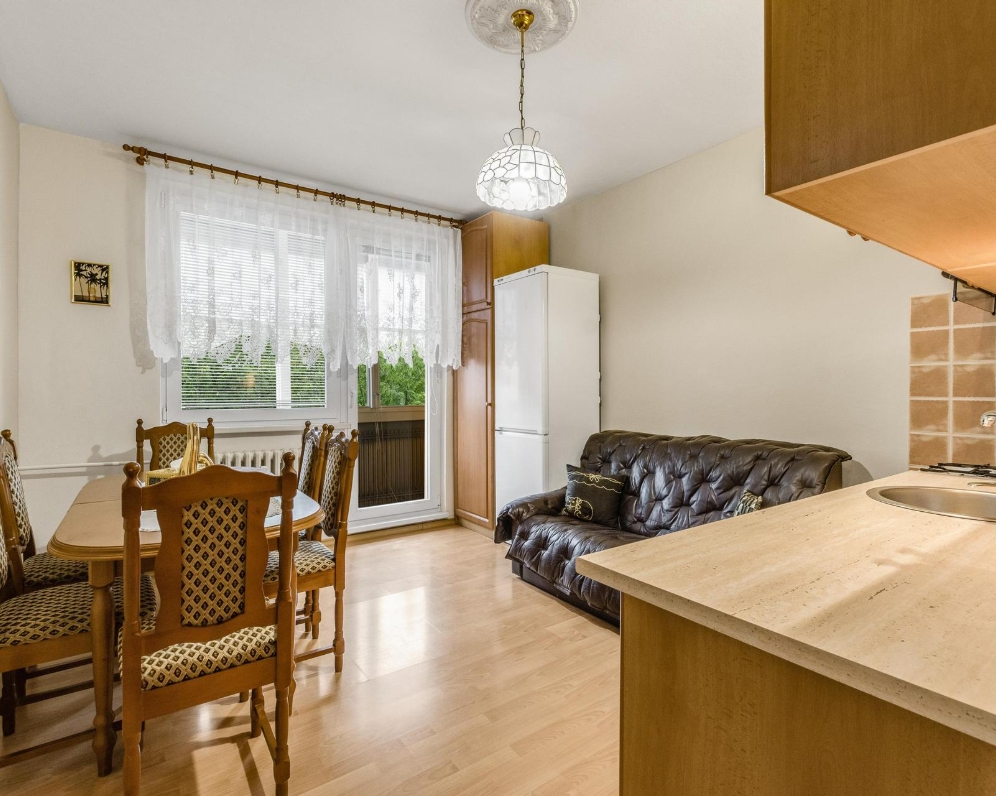 Na prenájom 1-izbový byt, 37 m2, Brezová ulica, Piešťany