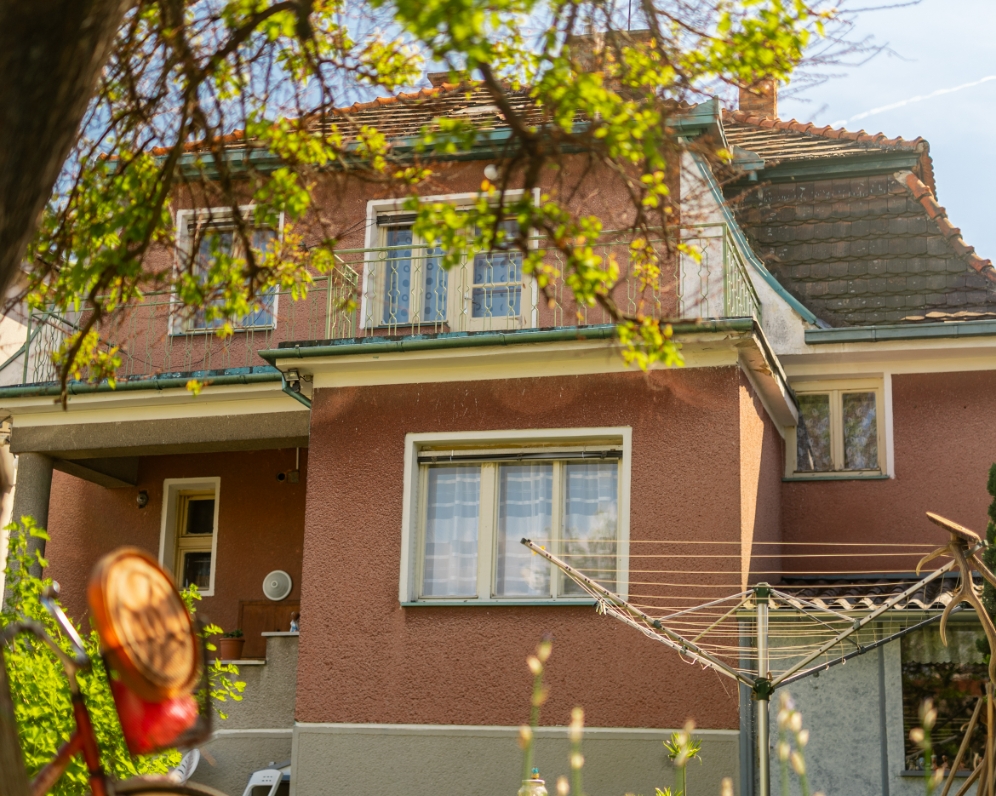 Predaj 6-izbový rodinný dom s pozemkom 374 m2, Cintorínska ulica, Piešťany